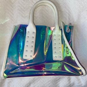 This transparent bag has a few creases but very easy to get out